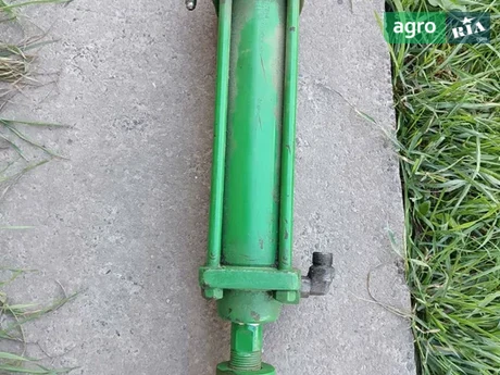 Гідроциліндр до сівалки John Deere - фото