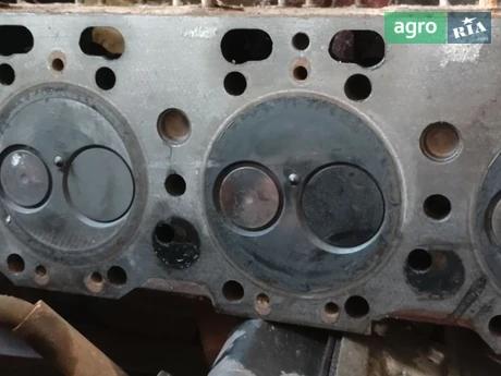 Головка блоку циліндрів до трактора - фото