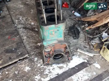 Двигун до трактора ЮМЗ - фото