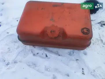 Бак до трактора ЮМЗ - фото