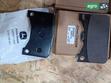 Гальмівна колодка AN401125 до John Deere - фото