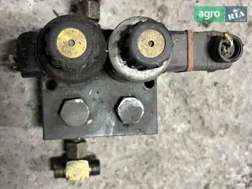 Распределитель 631335.3 для комбайна Claas - фото