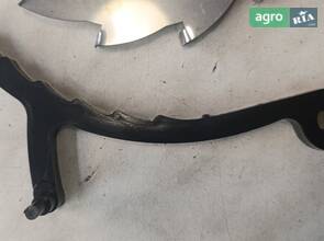 Скидач насіння висіваючого апарату УПС