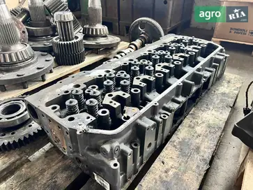 Головка блоку циліндрів до Challenger - фото