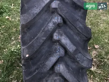 Колесо для трактора - фото