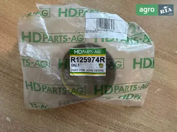 Втулка R125974 для трактора John Deere - фото