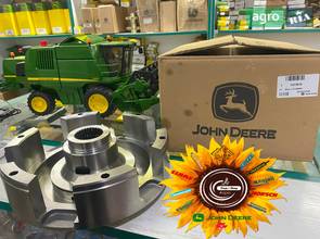 Зчеплення R324818 до трактора John Deere 6920