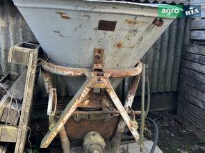 Розкидач Agco TYE 1990