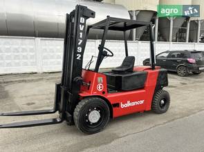 Навантажувач Balkancar DV 2000