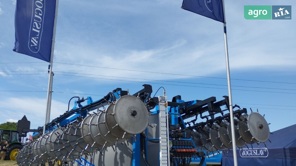 Машина для внесения удобрений Boguslav Арес 4200-12 2025 - фото 1