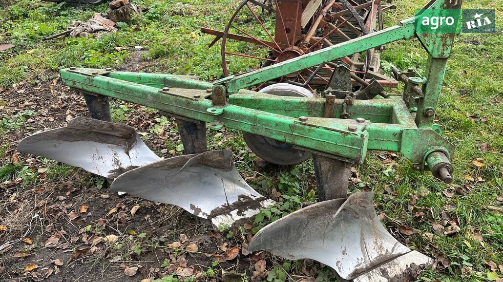 Плуг Bomet 3х30 2003 - фото 1