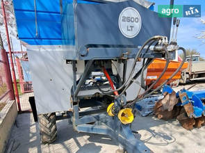 Розкидач Bufer 2500 LT 