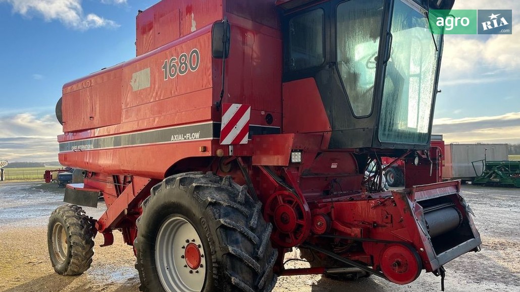 Комбайн Case IH 1680 1989 - фото 1