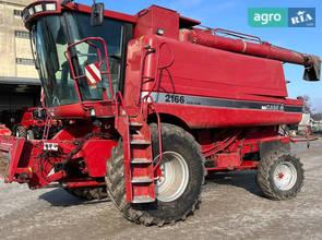 Комбайн Case IH 2166 
