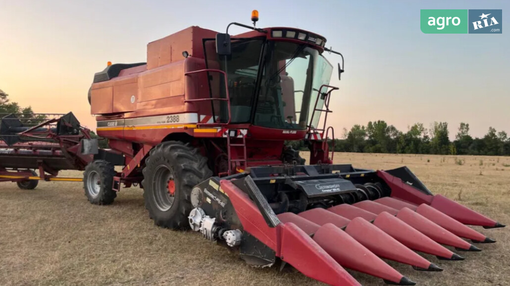 Комбайн Case IH 2388  - фото 1
