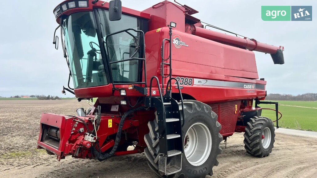 Комбайн Case IH 2388 2008 - фото 1