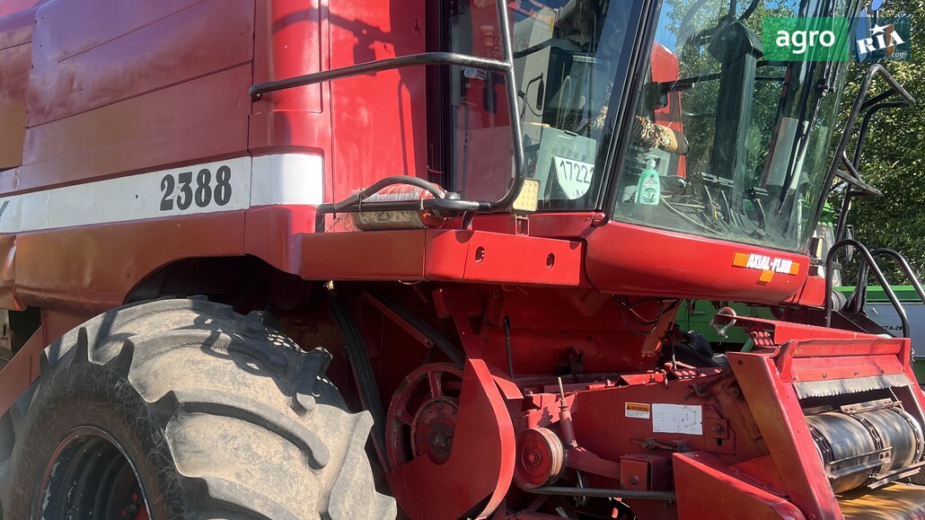 Комбайн Case IH 2388 2003 - фото 1