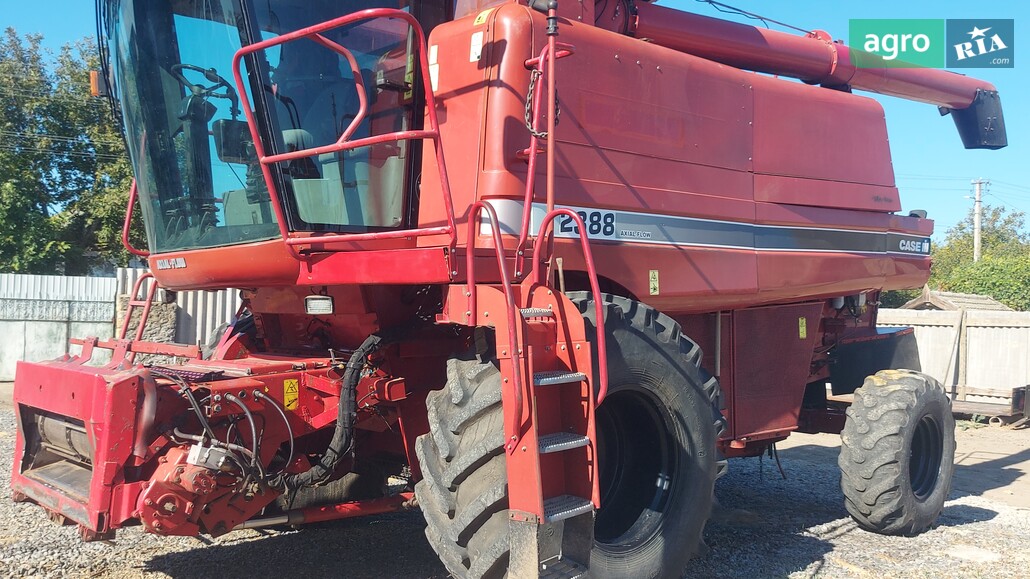 Комбайн Case IH 2388 2004 - фото 1