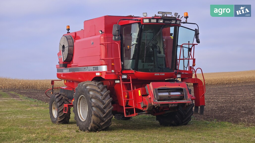 Комбайн Case IH 2388 2004 - фото 1