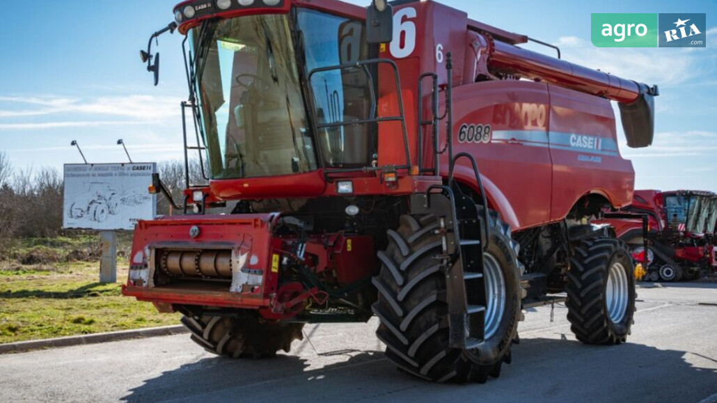 Комбайн Case IH 6088  - фото 1
