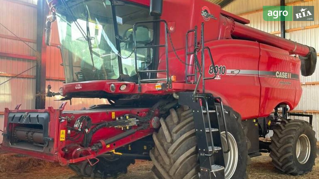 Комбайн Case IH 8010 2007 - фото 1