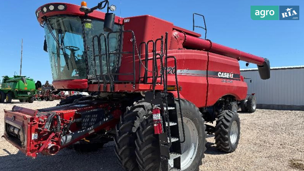 Комбайн Case IH 8120 2014 - фото 1