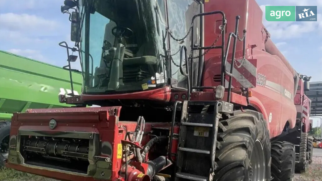 Комбайн Case IH 8230 2014 - фото 1