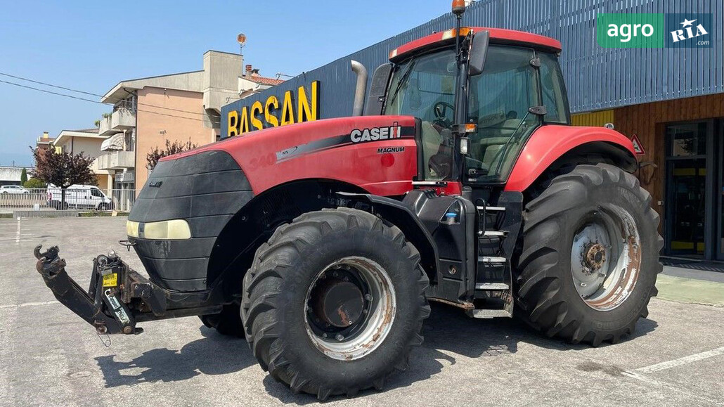 Трактор Case IH Magnum 2011 - фото 1