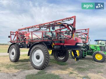 Case IH Patriot 3330  - фото