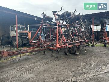 Case IH Tiger Mate II  - фото