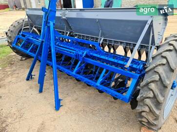 Червона зірка СЗ-3,6 2002 - фото