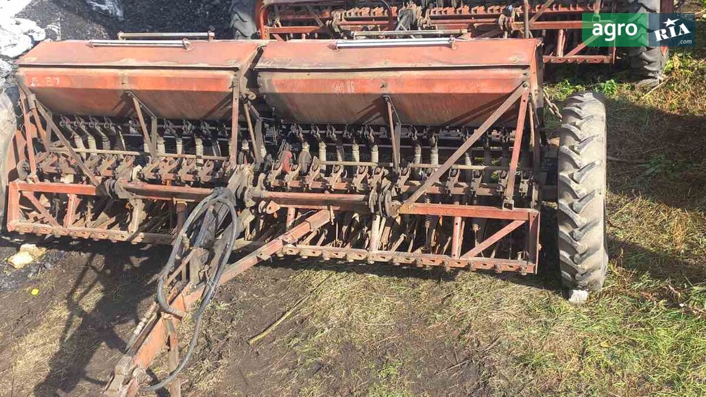 Сеялка Красная звезда СЗ-3,6 1990 - фото 1