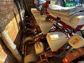 Сеялка Червона зірка УПС 6-02 