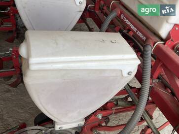 Червона зірка УПС 8-02 2005 - фото