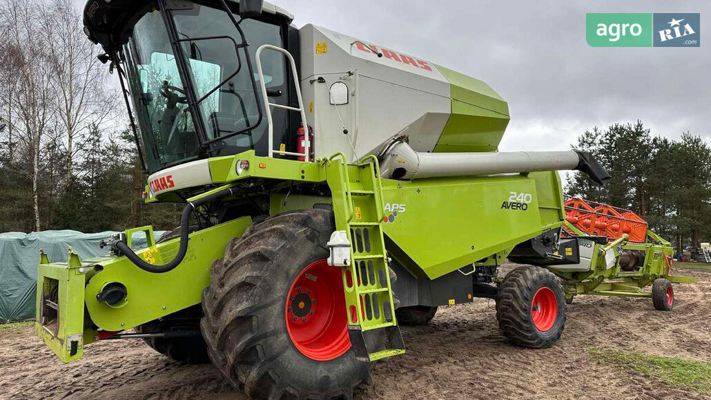 Комбайн Claas Avero  - фото 1
