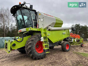 Комбайн Claas Avero 