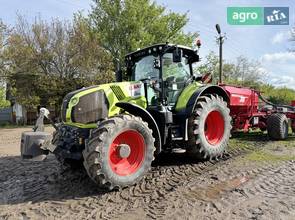 Трактор Claas Axion 830 2015