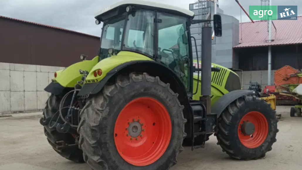 Трактор Claas Axion 830  - фото 1