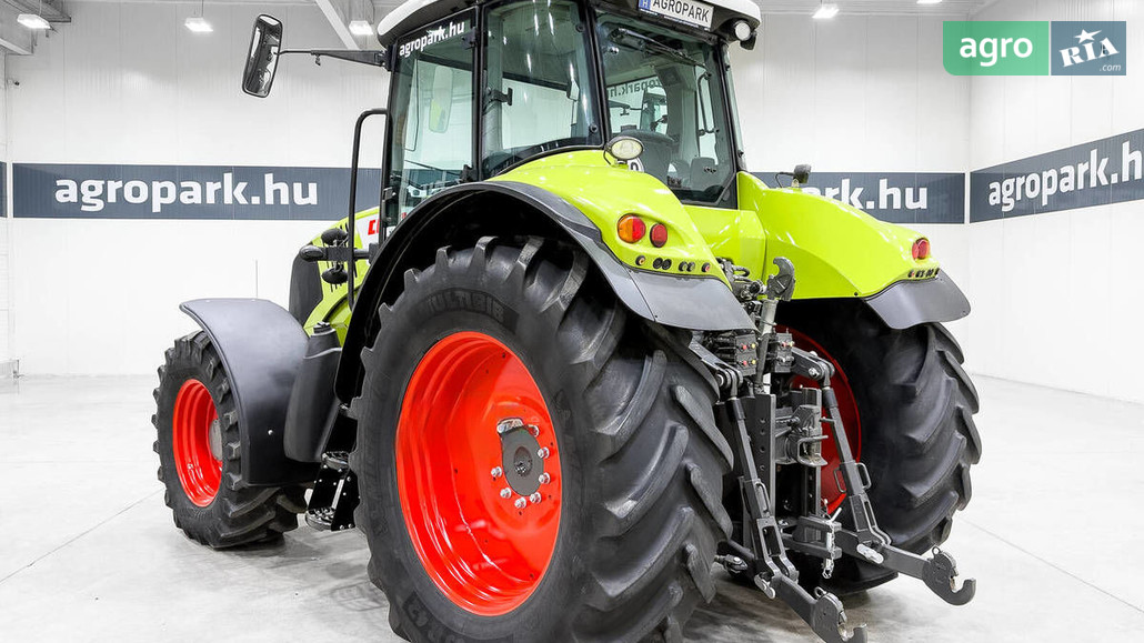 Трактор Claas Axion 830  - фото 1
