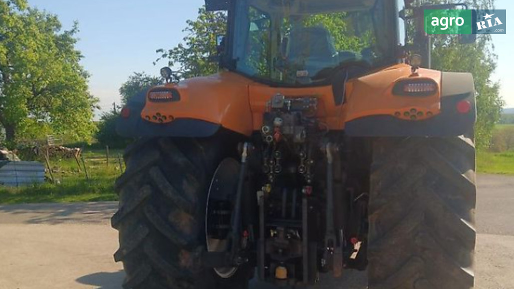 Трактор Claas Axion 830  - фото 1