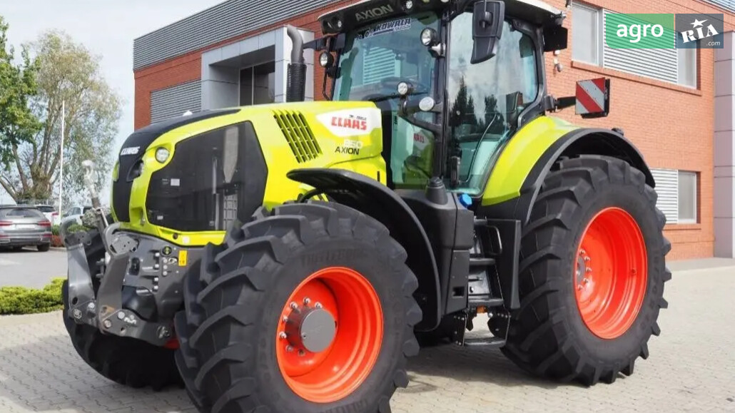 Трактор Claas Axion 850  - фото 1
