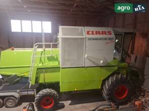 Комбайн Claas Dominator 