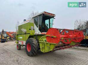 Комбайн Claas Dominator 