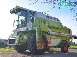 Комбайн Claas Dominator 