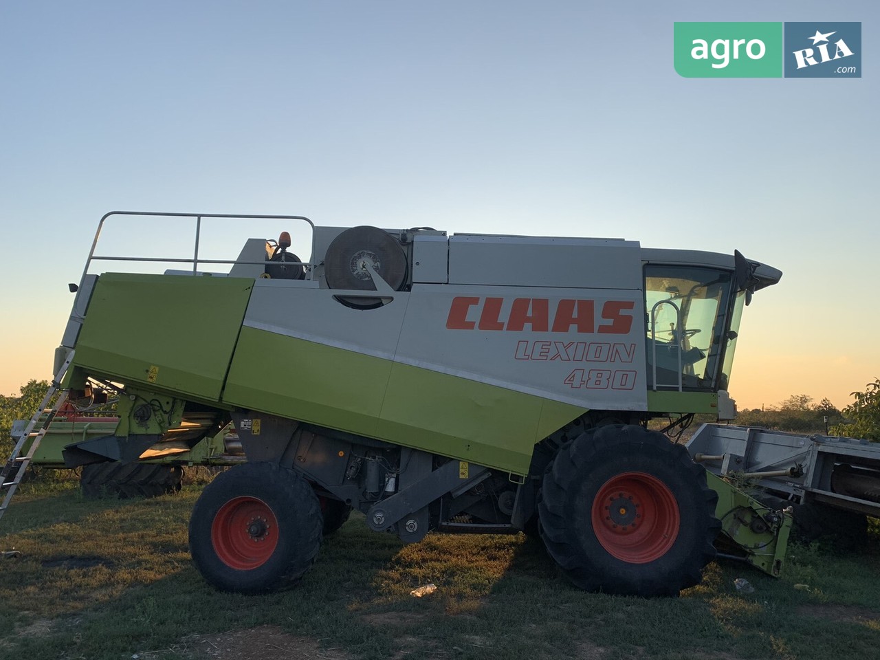 Комбайн Claas Lexion 480 2001 - фото 1