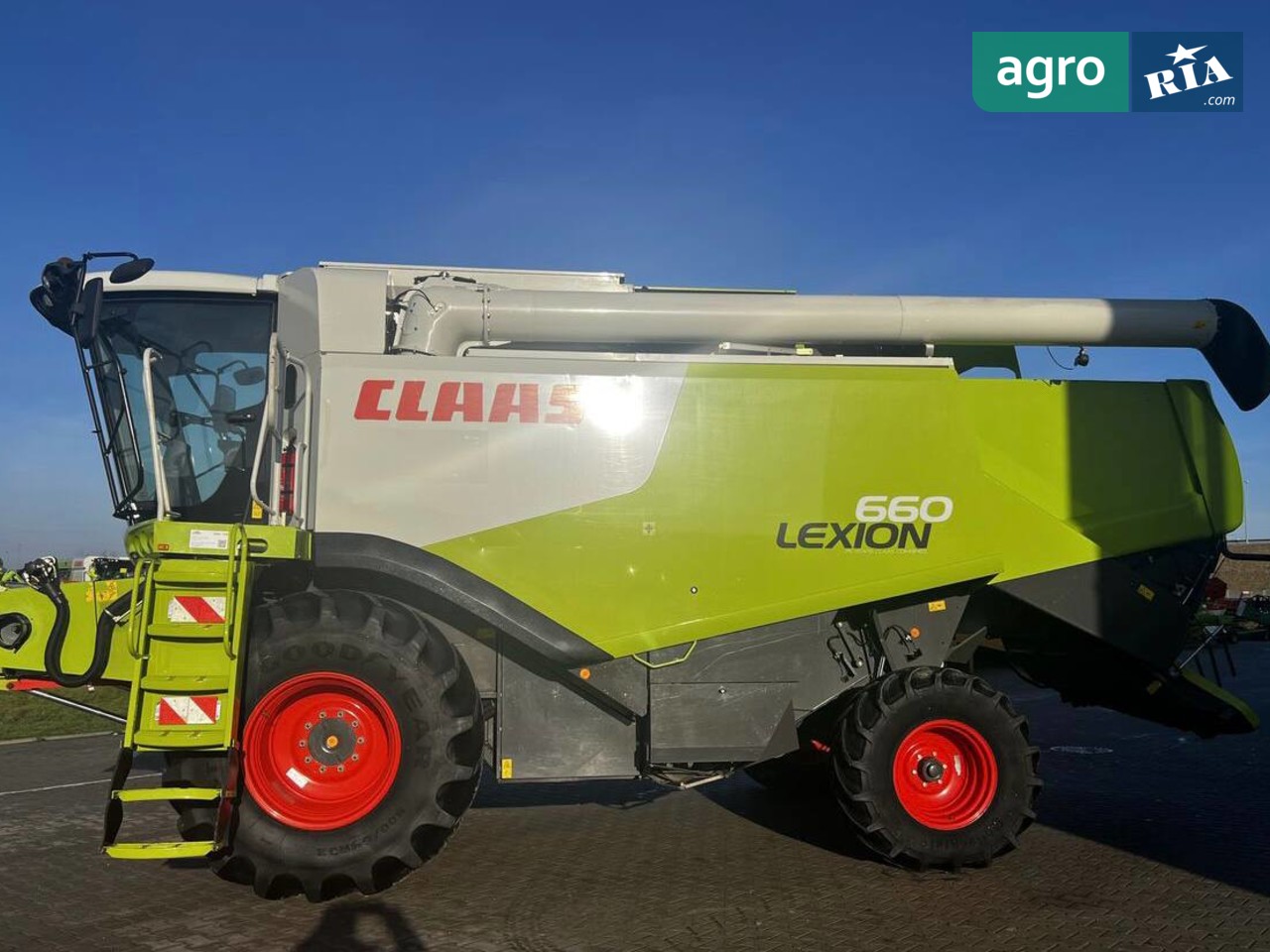 Комбайн Claas Lexion 660 2011 - фото 1