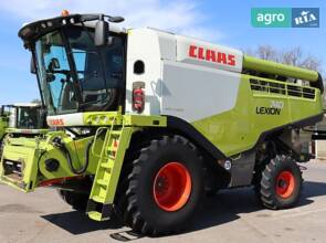 Комбайн Claas Lexion 740 