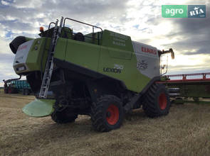 Комбайн Claas Lexion 750 