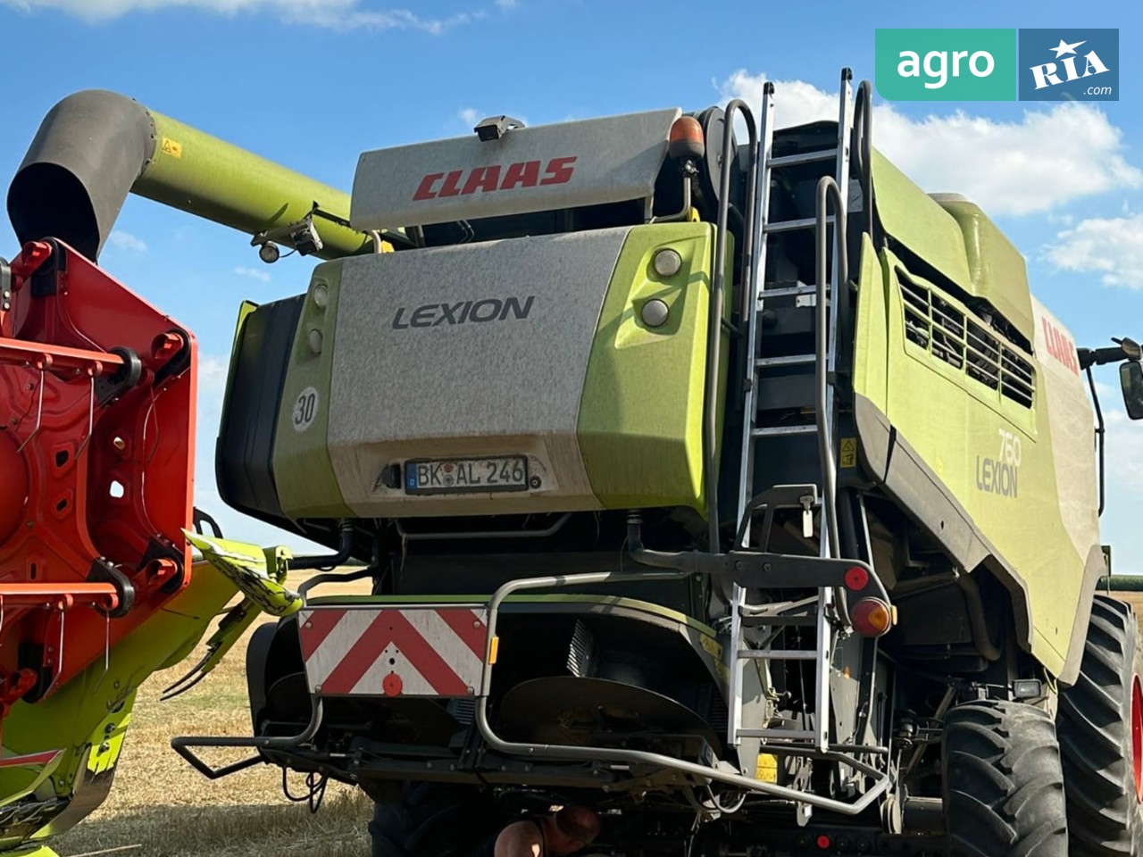 Комбайн Claas Lexion 2017 - фото 1