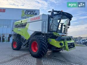 Комбайн Claas Lexion 2023